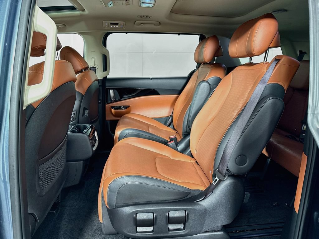 Used 2024 Kia Carnival SX Prestige FWD image 31