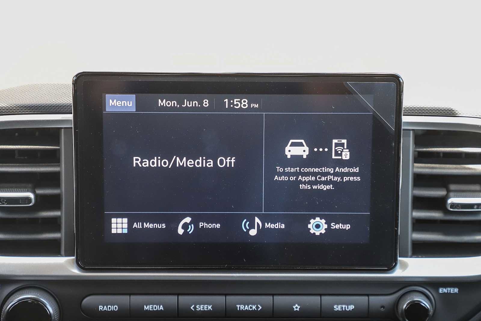 New 2026 Hyundai Venue SEL FWD image 19