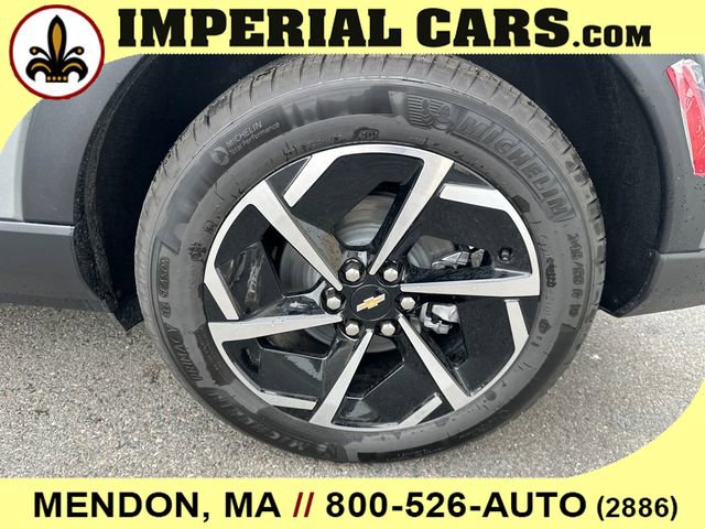 New 2026 Chevrolet Equinox EV LT image 15