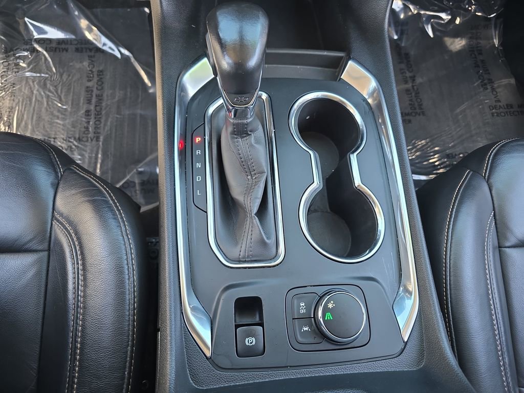 Used 2021 Chevrolet Traverse RS image 29