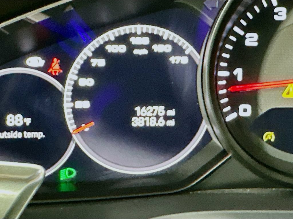 Certified 2023 Porsche Cayenne AWD/4WD image 13