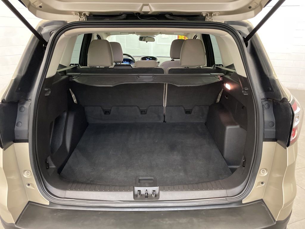 Used 2018 Ford Escape SE image 24