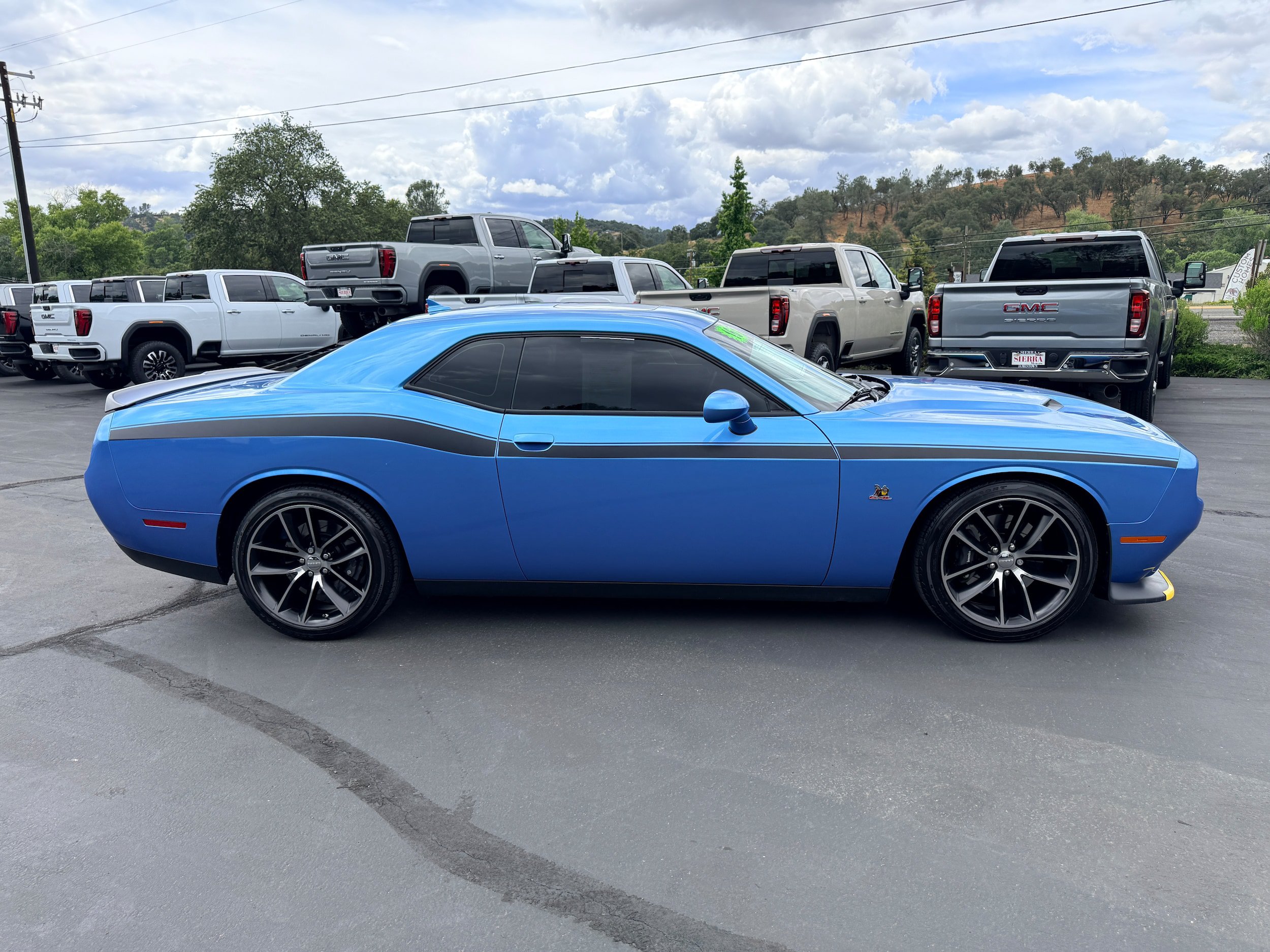 Used 2016 Dodge Challenger R/T Scat Pack w/ Leather Interior Group RWD image 5