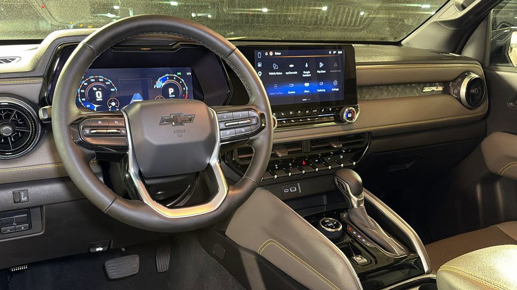 Used 2025 Chevrolet Colorado ZR2 w/ Technology Package image 17