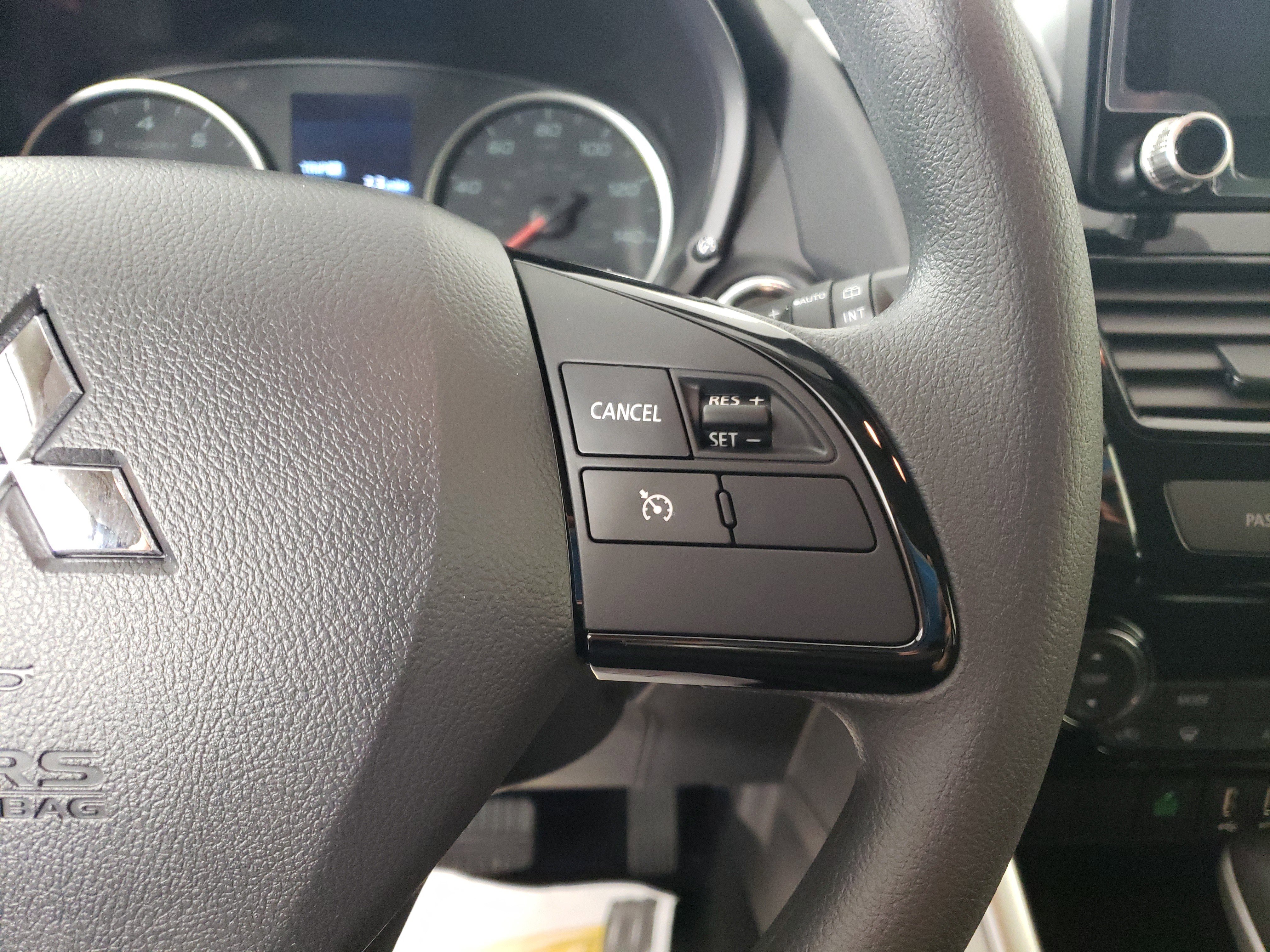 New 2025 Mitsubishi Eclipse Cross LE image 17