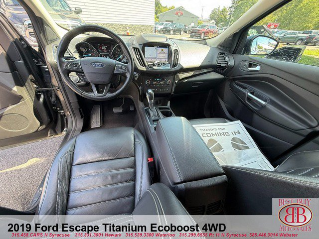 Used 2019 Ford Escape Titanium AWD/4WD image 15