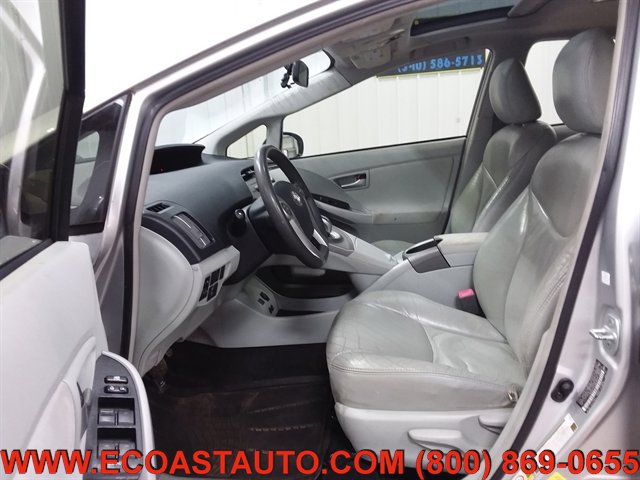 Used 2012 Toyota Prius Three w/ Solar Roof Pkg FWD image 10