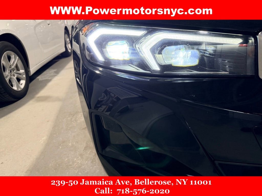 Used 2025 BMW 330i xDrive Sedan image 9