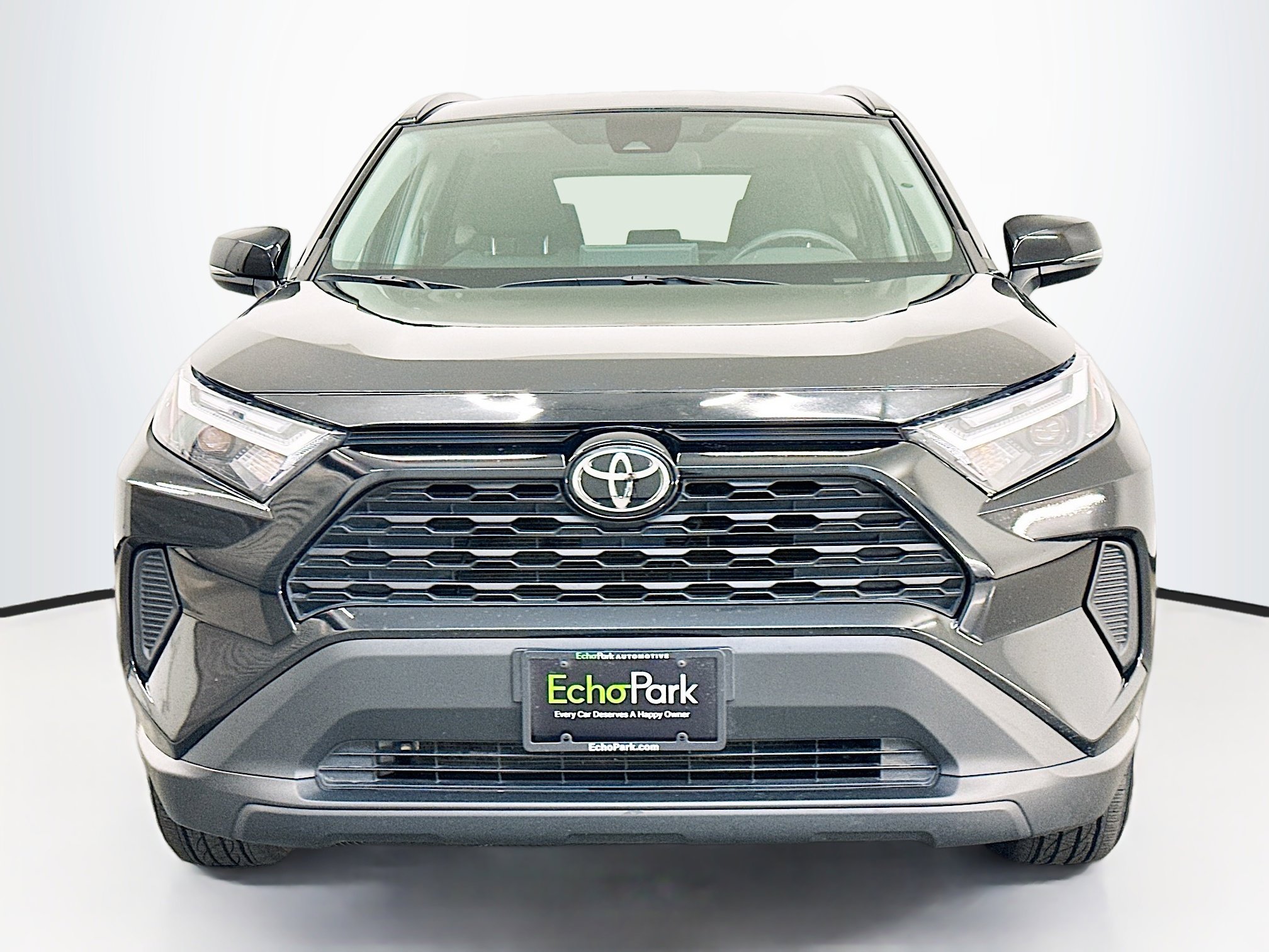 Used 2024 Toyota RAV4 XLE image 2