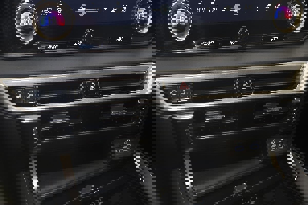 Used 2024 Lexus RX 350 Premium image 32