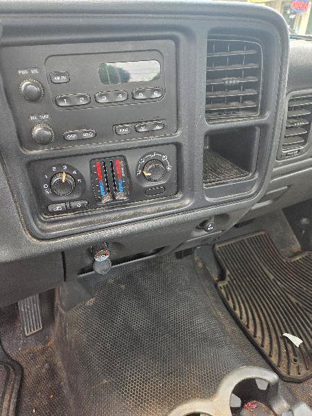 Used 2007 GMC Sierra 1500 W/T RWD image 9