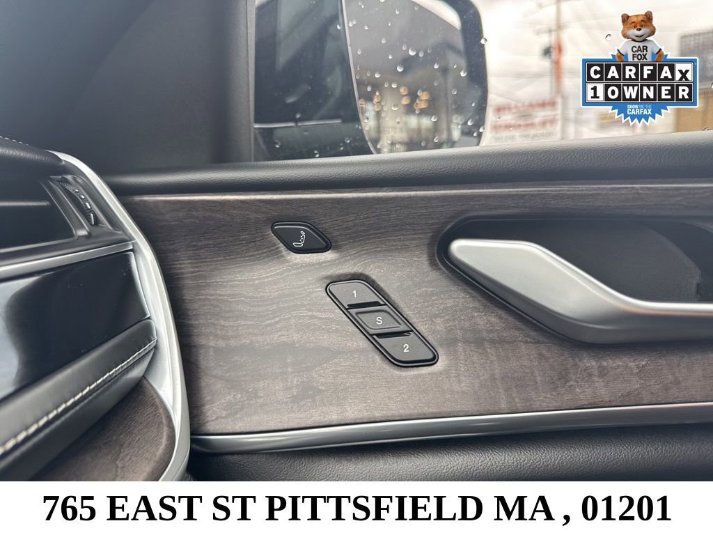 Used 2022 Jeep Grand Cherokee Overland w/ Adv Protech Group III AWD/4WD image 20
