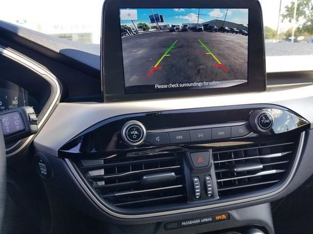 Used 2022 Ford Escape SE w/ Cold Weather Package image 20