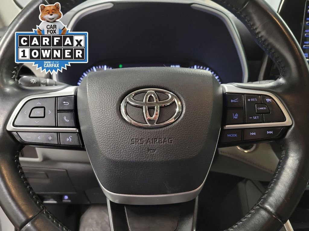 Used 2022 Toyota Highlander XLE image 18