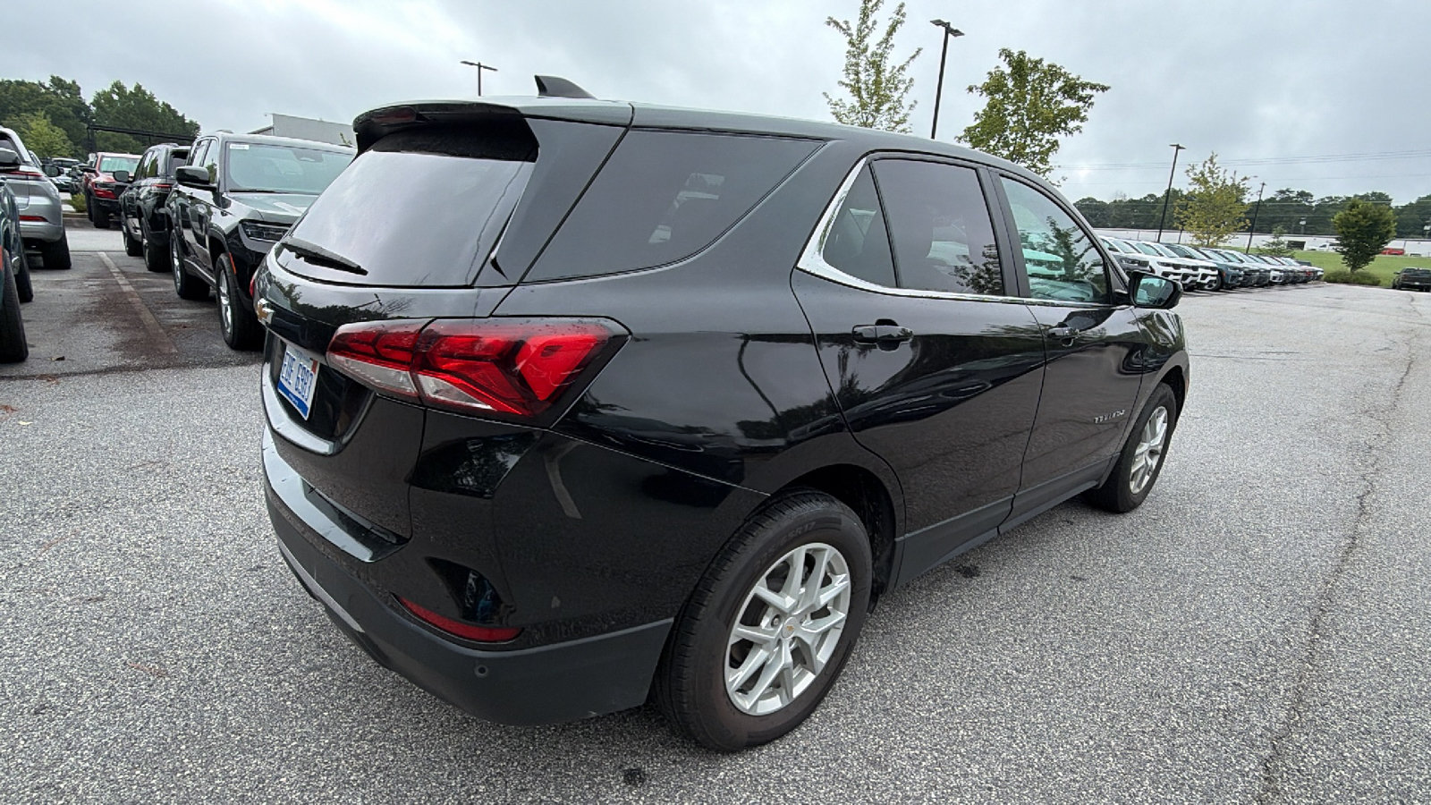 Used 2024 Chevrolet Equinox LT AWD/4WD image 8