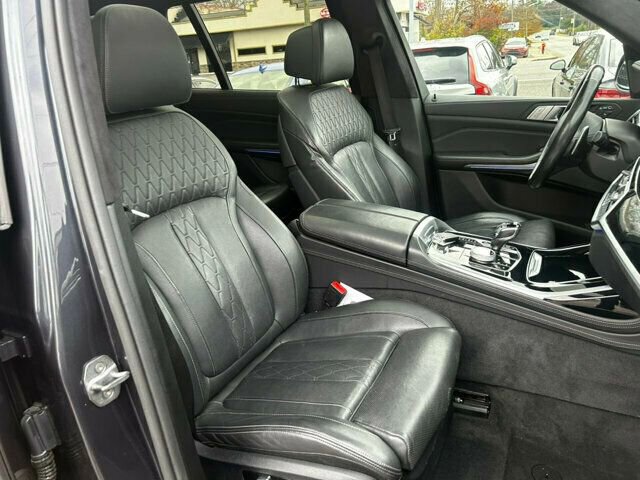Used 2019 BMW X7 xDrive40i w/ Premium Package image 24