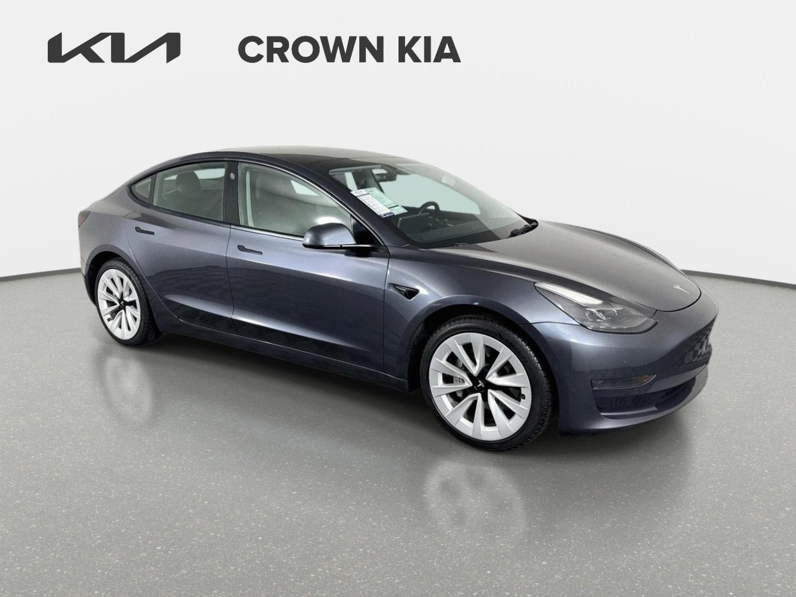 Used 2022 Tesla Model 3 Standard Range RWD image 4