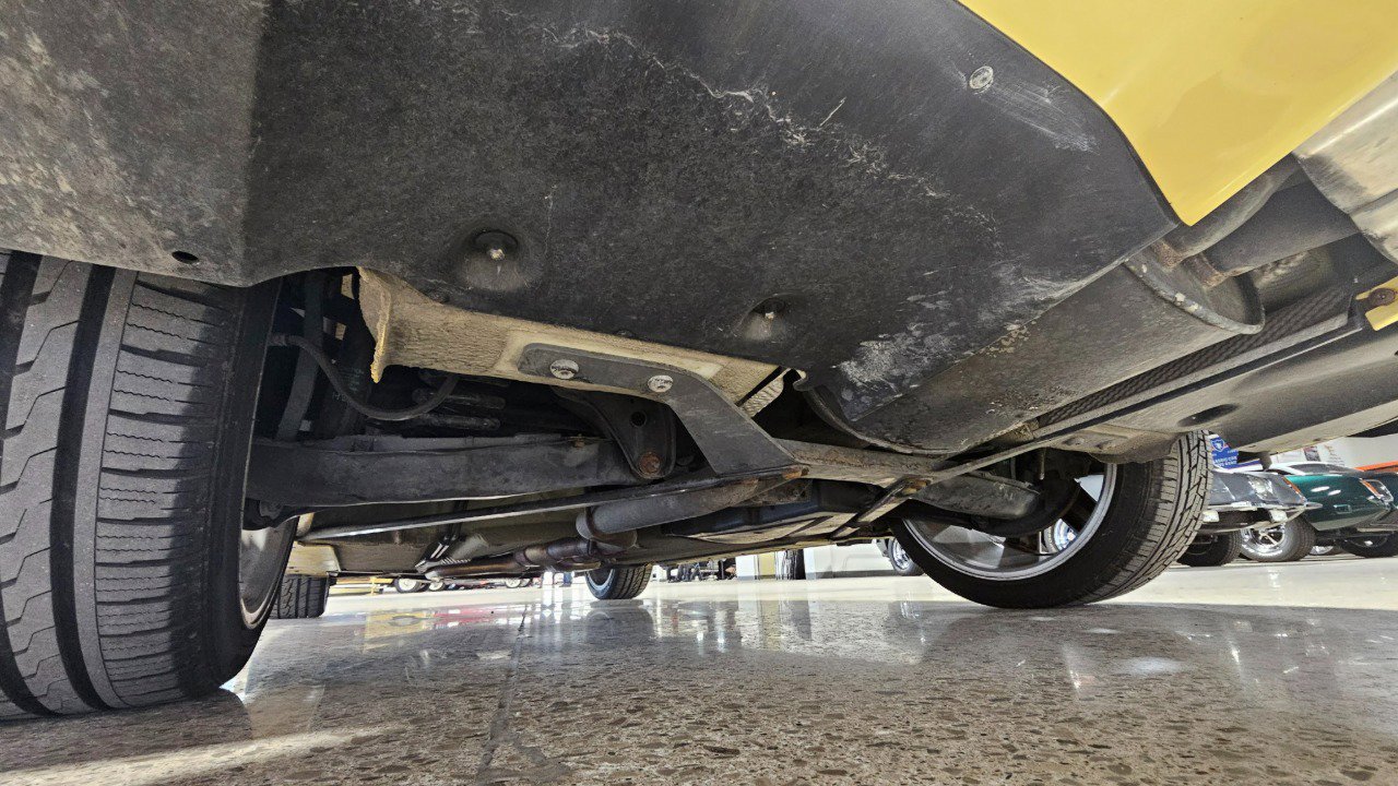 Used 2005 Chrysler Crossfire Limited image 13