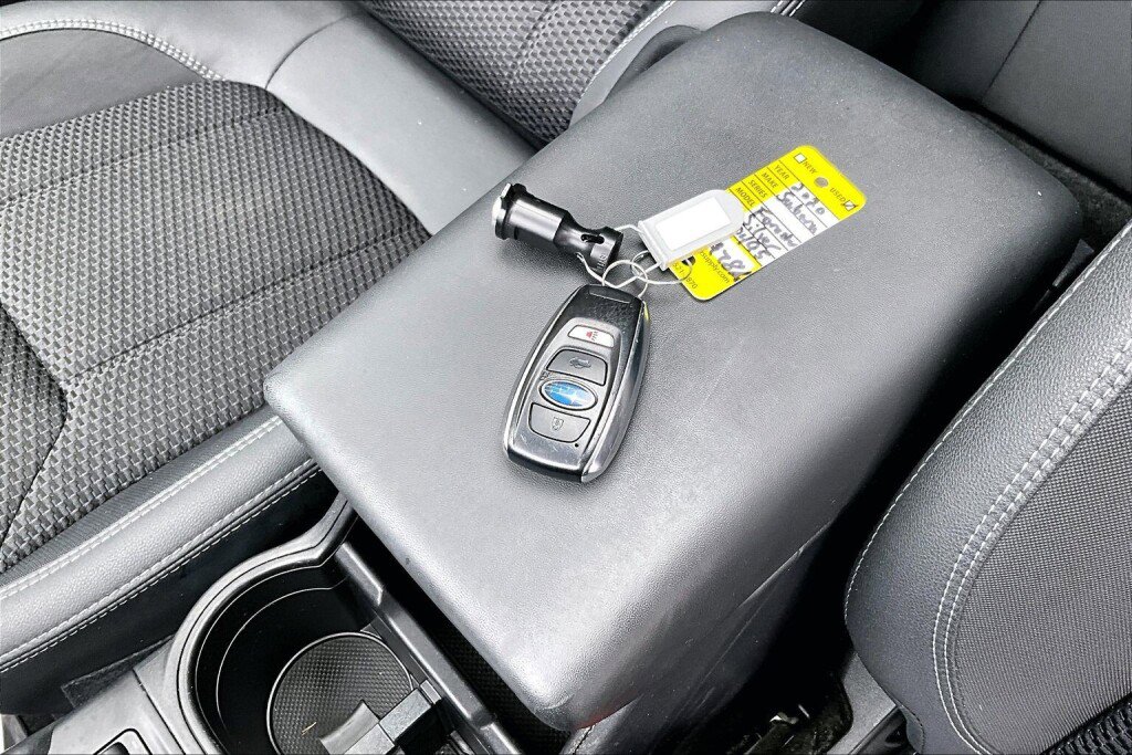 Used 2020 Subaru Forester Premium image 18