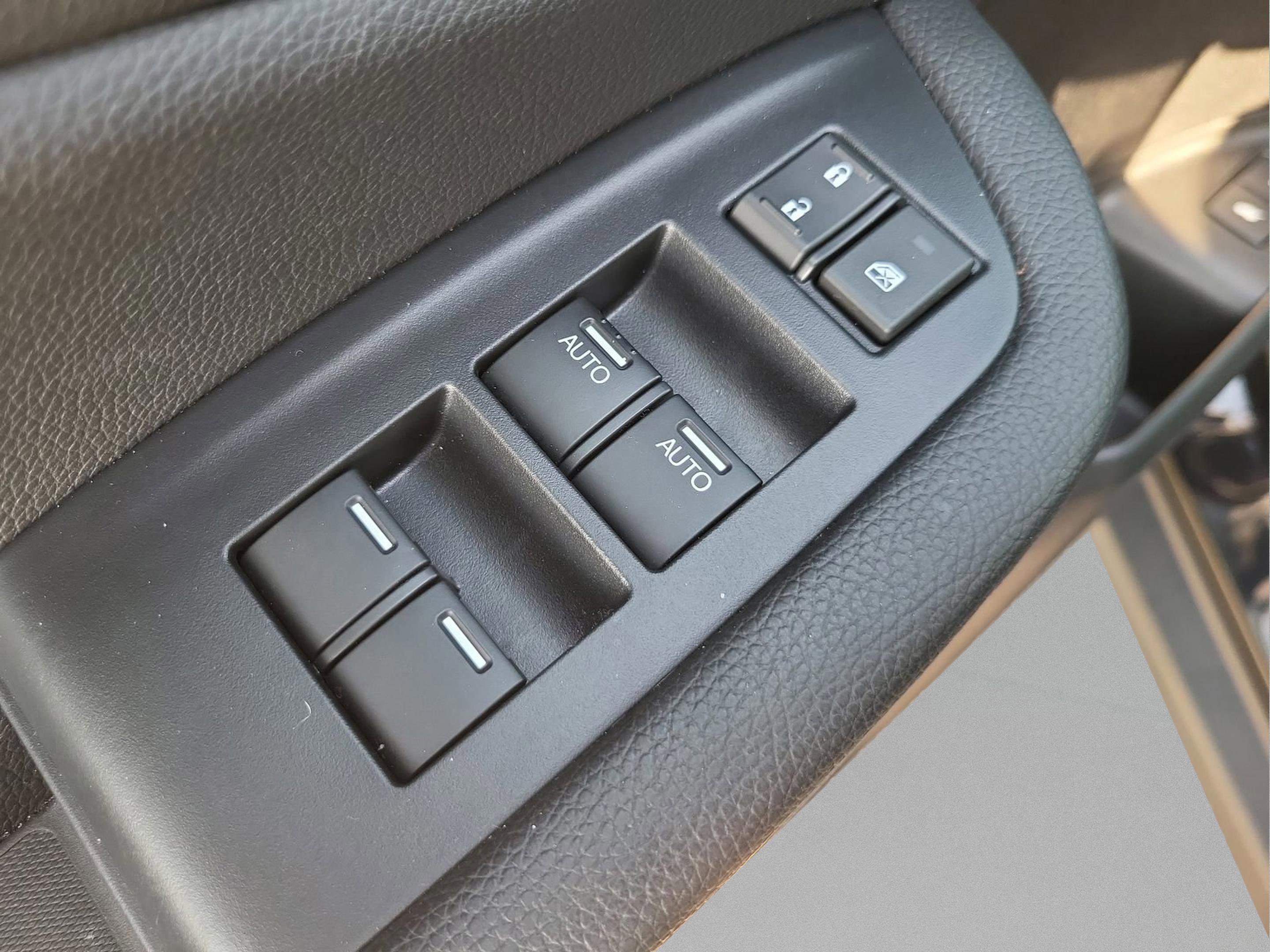 Certified 2025 Honda Passport EX-L image 16