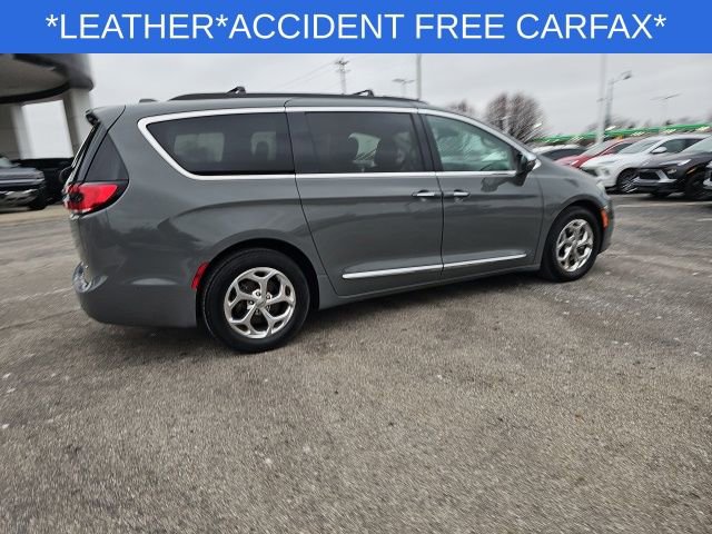 Used 2022 Chrysler Pacifica Limited image 21