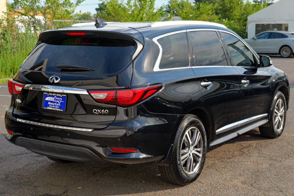 Used 2017 INFINITI QX60 Luxe w/ Premium Plus Package AWD/4WD image 7