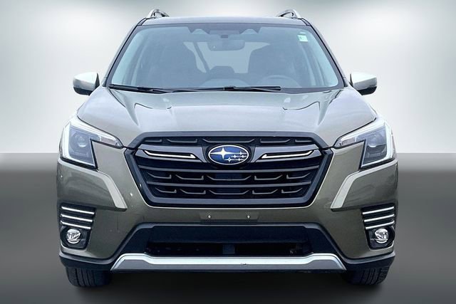 Used 2023 Subaru Forester Touring image 2