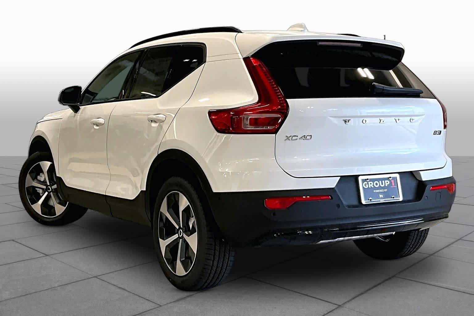 New 2026 Volvo XC40 B5 Plus w/ Protection Package Premier AWD/4WD image 3