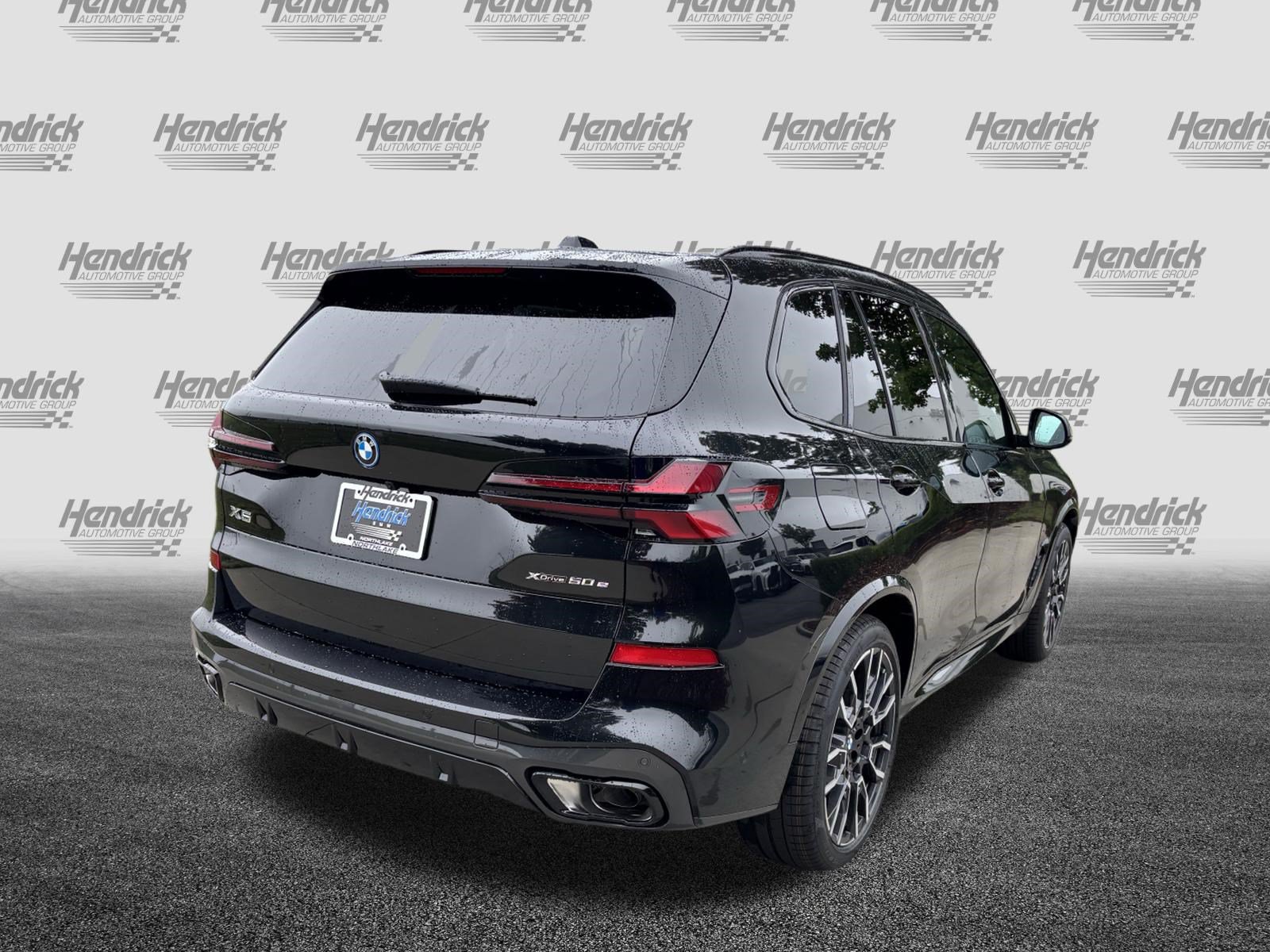 New 2026 BMW X5 xDrive50e w/ M Sport Package AWD/4WD image 11