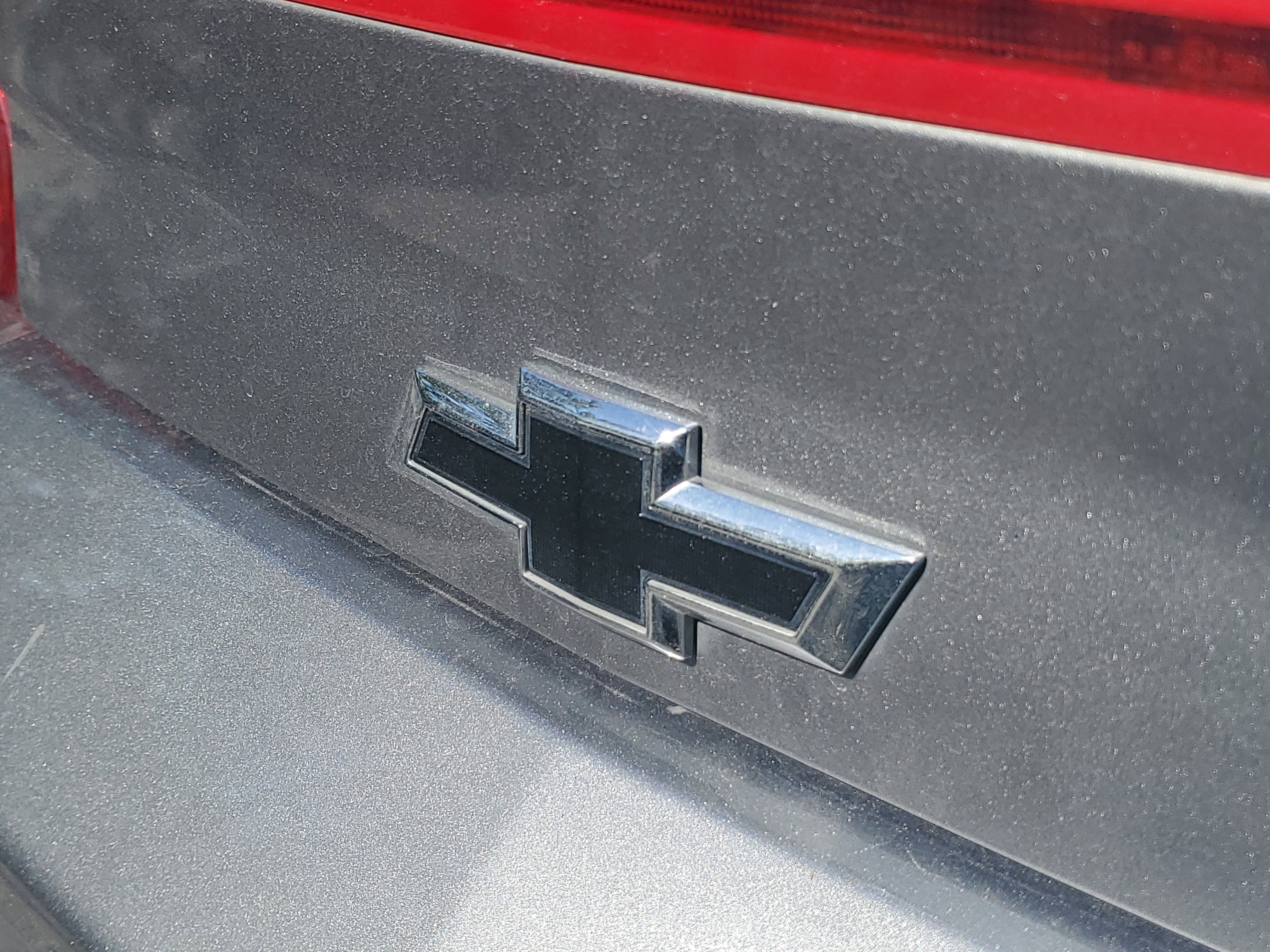 Used 2020 Chevrolet Camaro LT RWD image 7