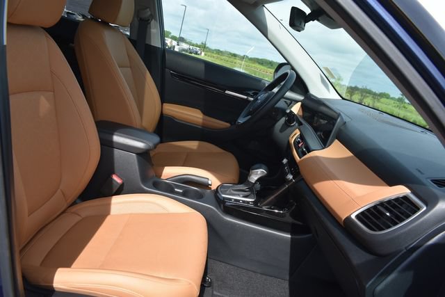 Certified 2024 Kia Seltos EX AWD/4WD image 12