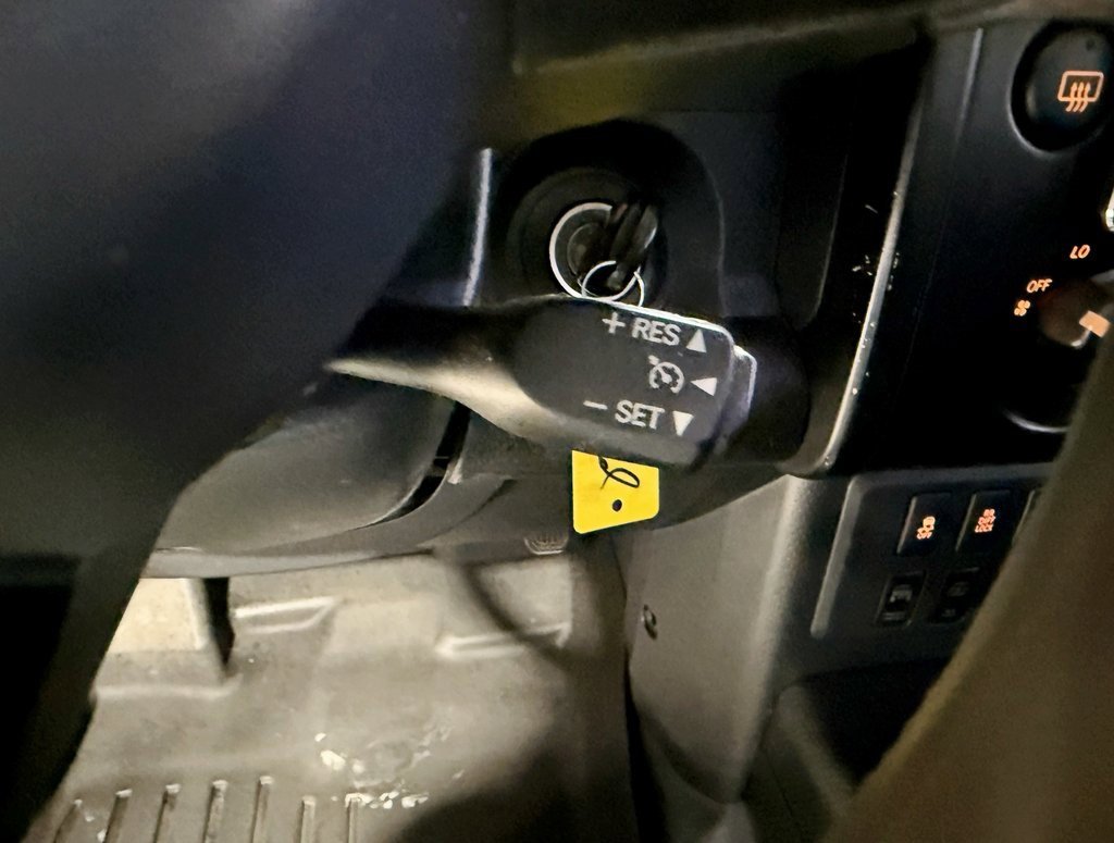 Used 2009 Toyota FJ Cruiser 4WD image 20