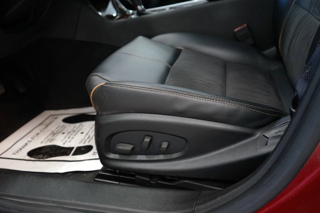 Used 2015 Chevrolet Impala LT FWD image 25