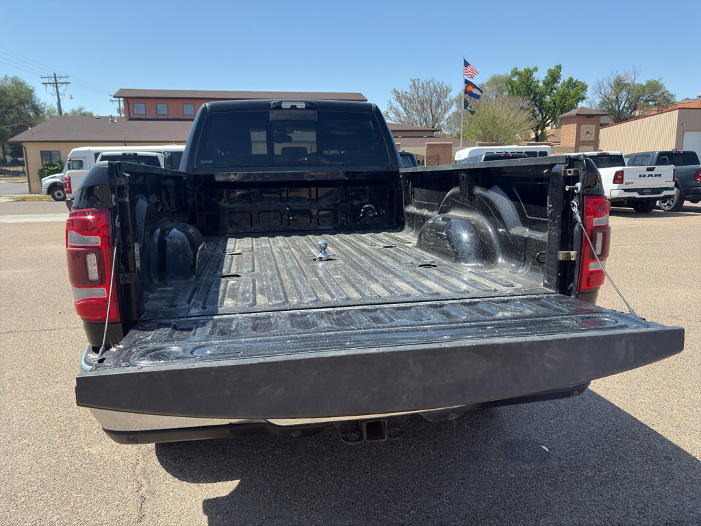 Used 2022 RAM 3500 Laramie AWD/4WD image 15