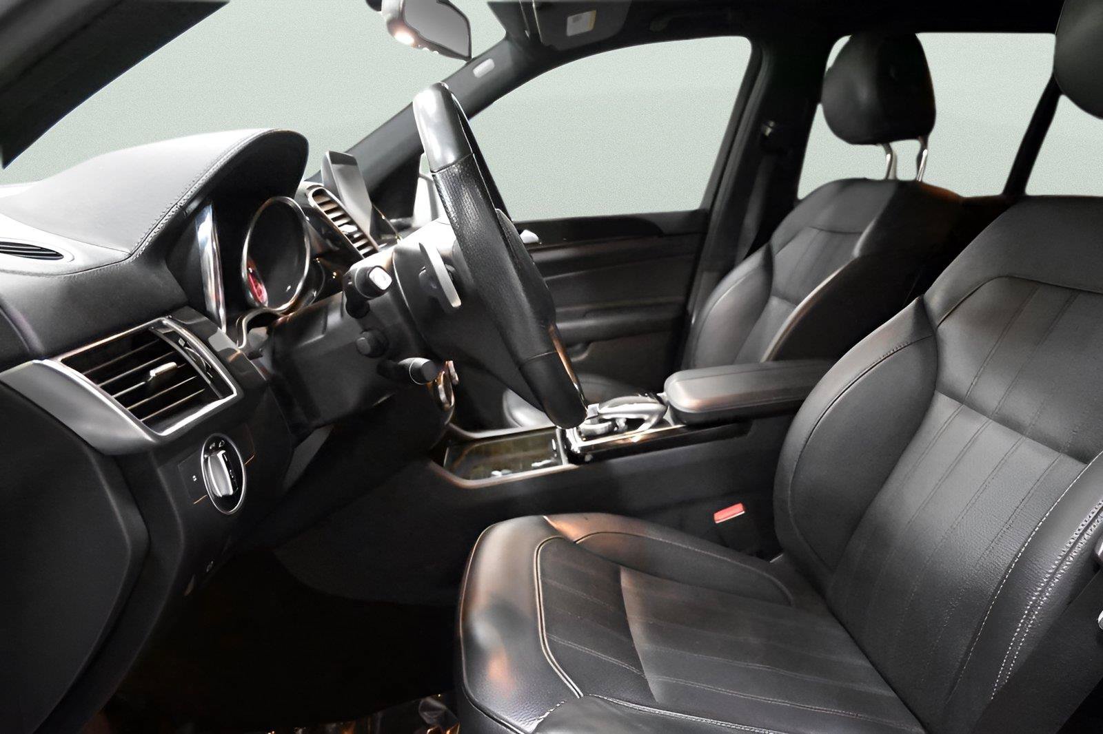 Used 2019 Mercedes-Benz GLS 450 4MATIC w/ Premium 1 Package image 13