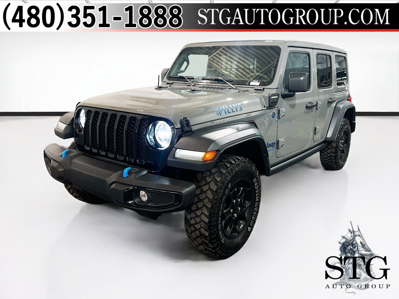 Used 2023 Jeep Wrangler Unlimited w/ Sun & Screen Package AWD/4WD image 1