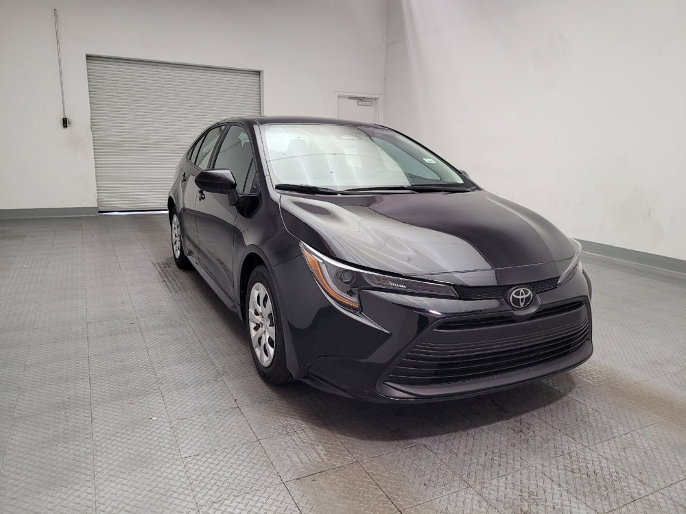 Used 2025 Toyota Corolla LE FWD image 14
