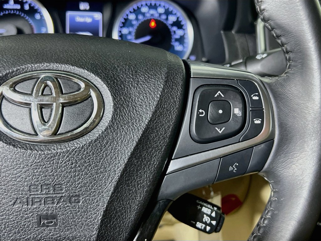 Used 2017 Toyota Camry XLE FWD image 17