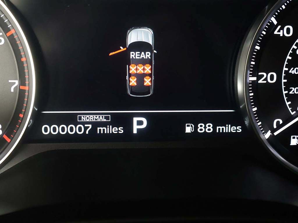 New 2026 Mitsubishi Outlander LE FWD image 38
