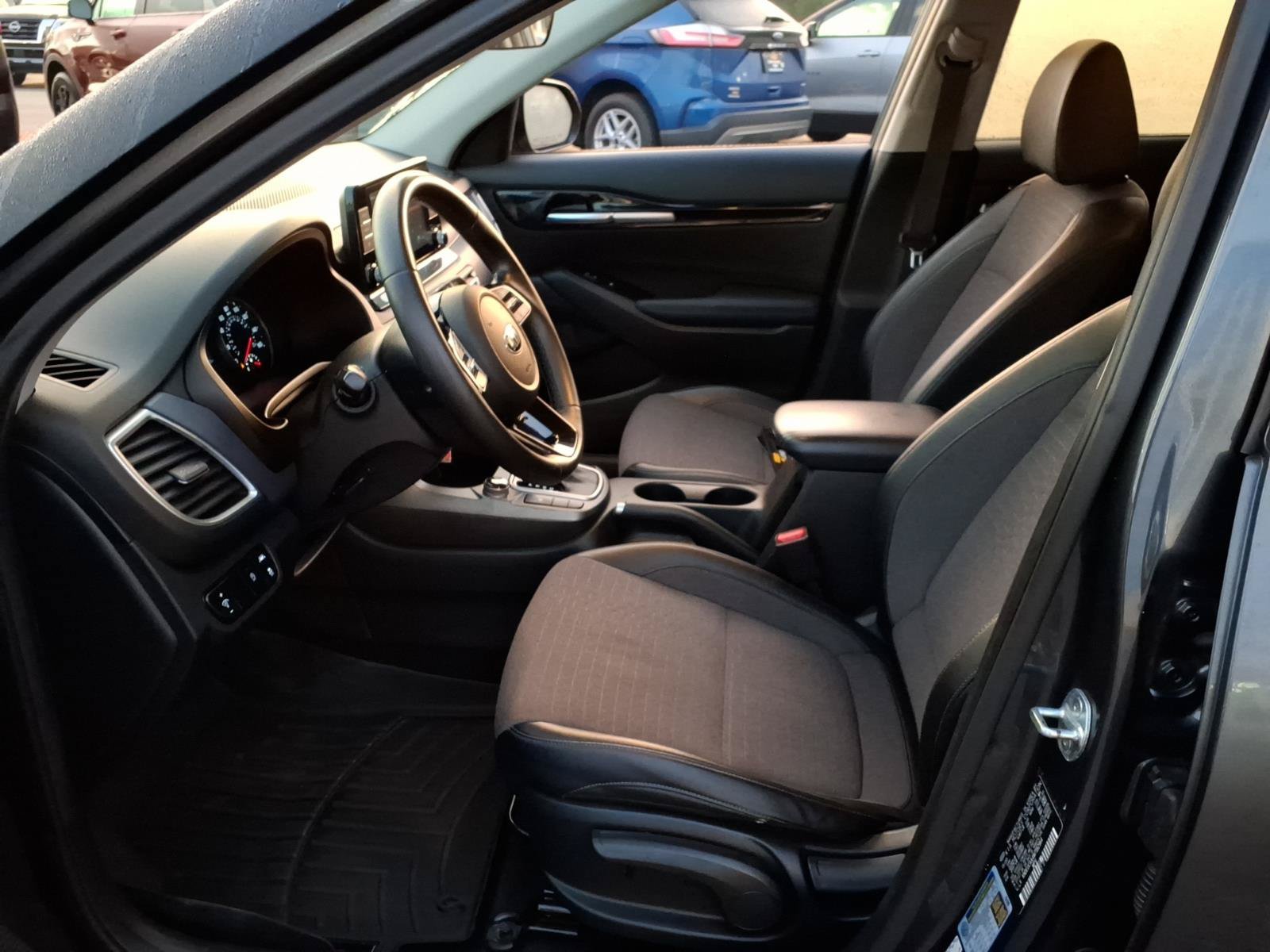 Used 2021 Kia Seltos S AWD/4WD image 4