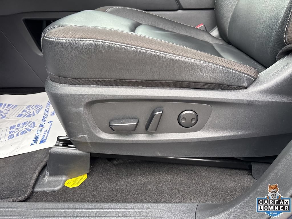 Used 2025 Nissan Pathfinder SL FWD image 65