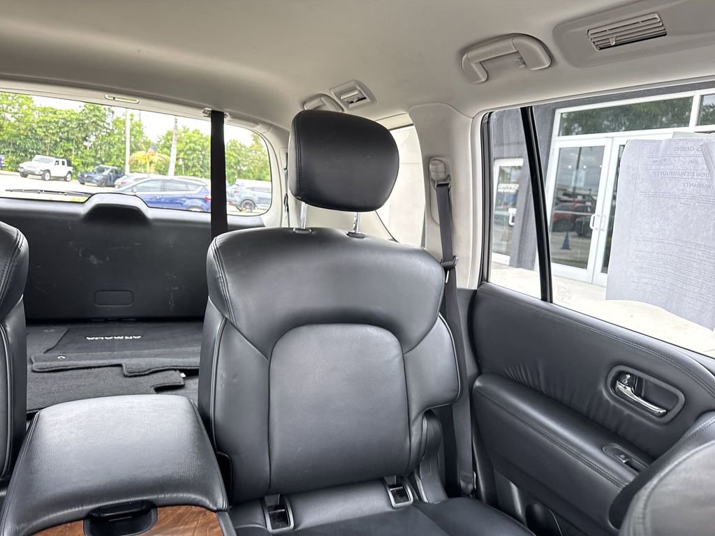 Used 2024 Nissan Armada SL w/ Captain's Chairs Package AWD/4WD image 19