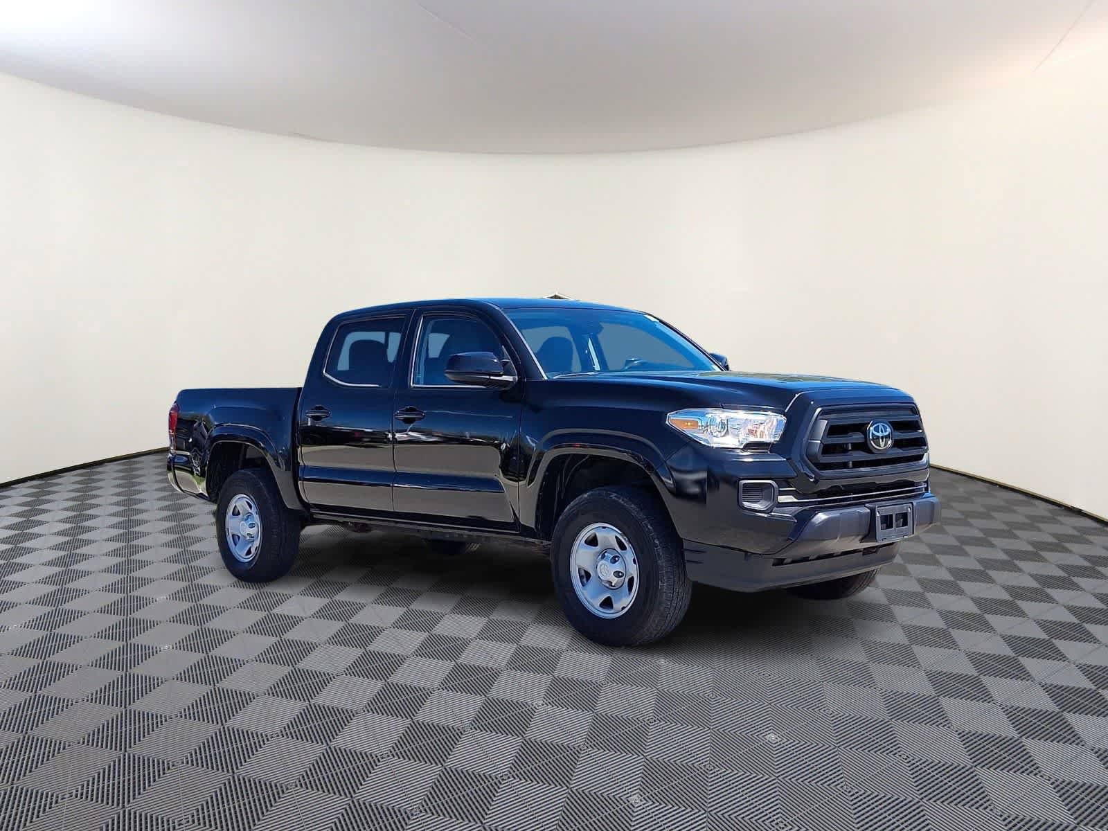 Certified 2023 Toyota Tacoma SR AWD/4WD image 5