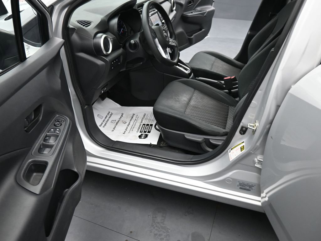 Used 2021 Nissan Versa S image 17