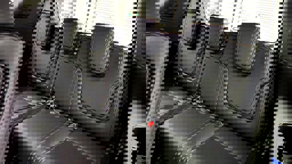 Used 2025 Nissan Armada PRO-4X w/ Pro-4X Premium Package image 23