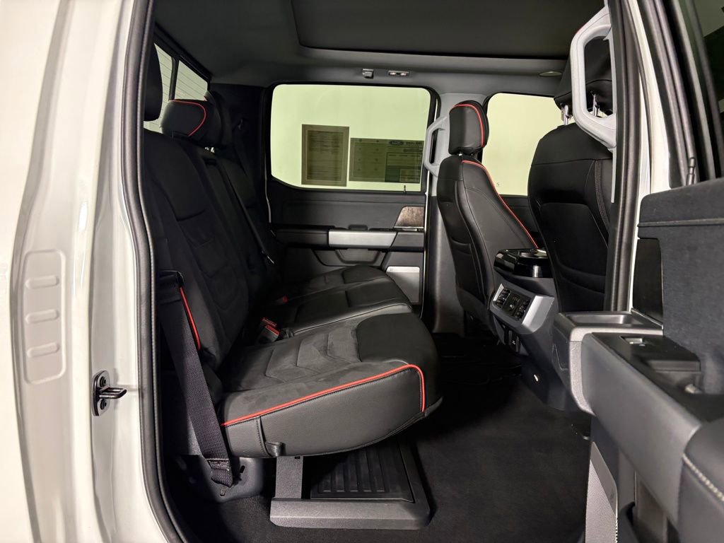 Used 2024 Ford F250 Lariat w/ Lariat Ultimate Package image 32