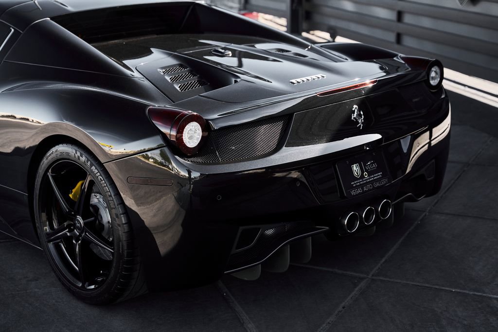 Used 2015 Ferrari 458 Spider RWD image 10