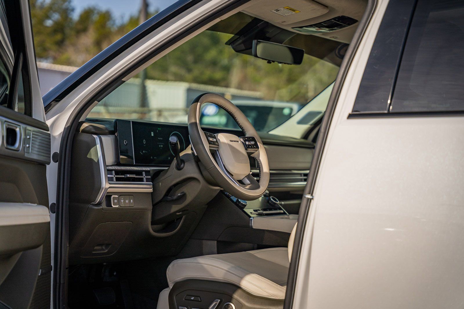 Used 2025 Hyundai Santa Fe Calligraphy w/ Tow & Go Package image 28