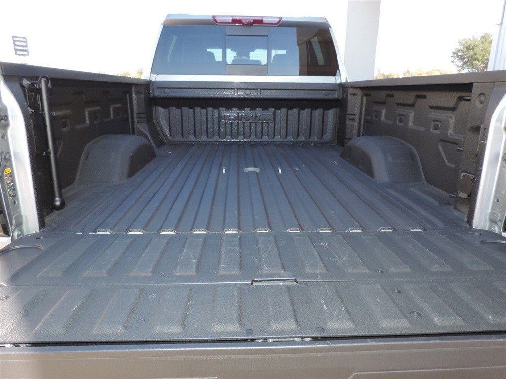 Certified 2025 GMC Sierra 2500 AT4X image 13