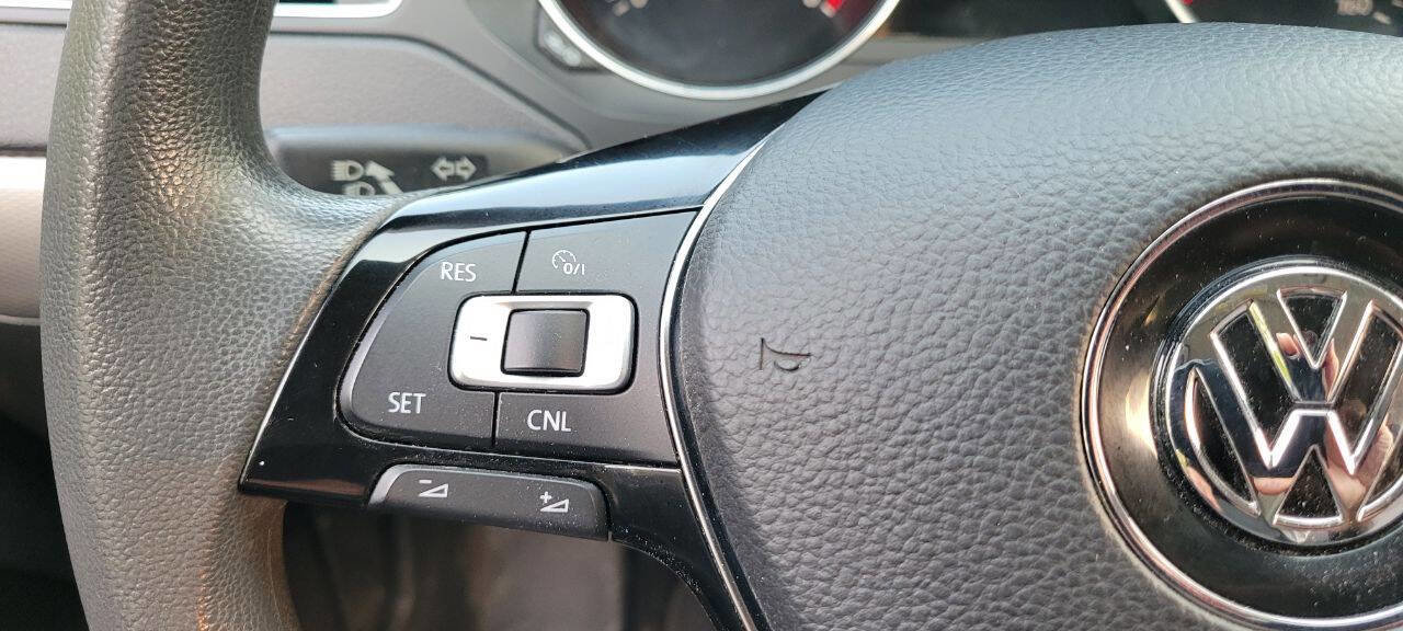 Used 2017 Volkswagen Jetta S image 24